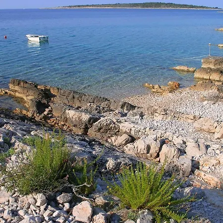 Seaside Family Friendly House With A Swimming Pool Cove Pernatice, Drvenik - 11590 *