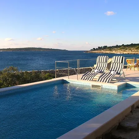 Holiday home Seaside Family Friendly House With A Swimming Pool Cove Pernatice, Drvenik - 11590